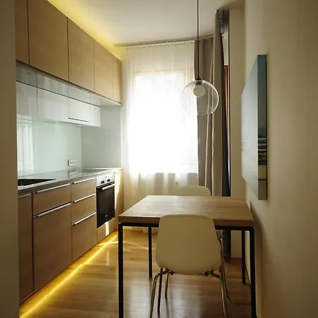 Design In Park Apartman *